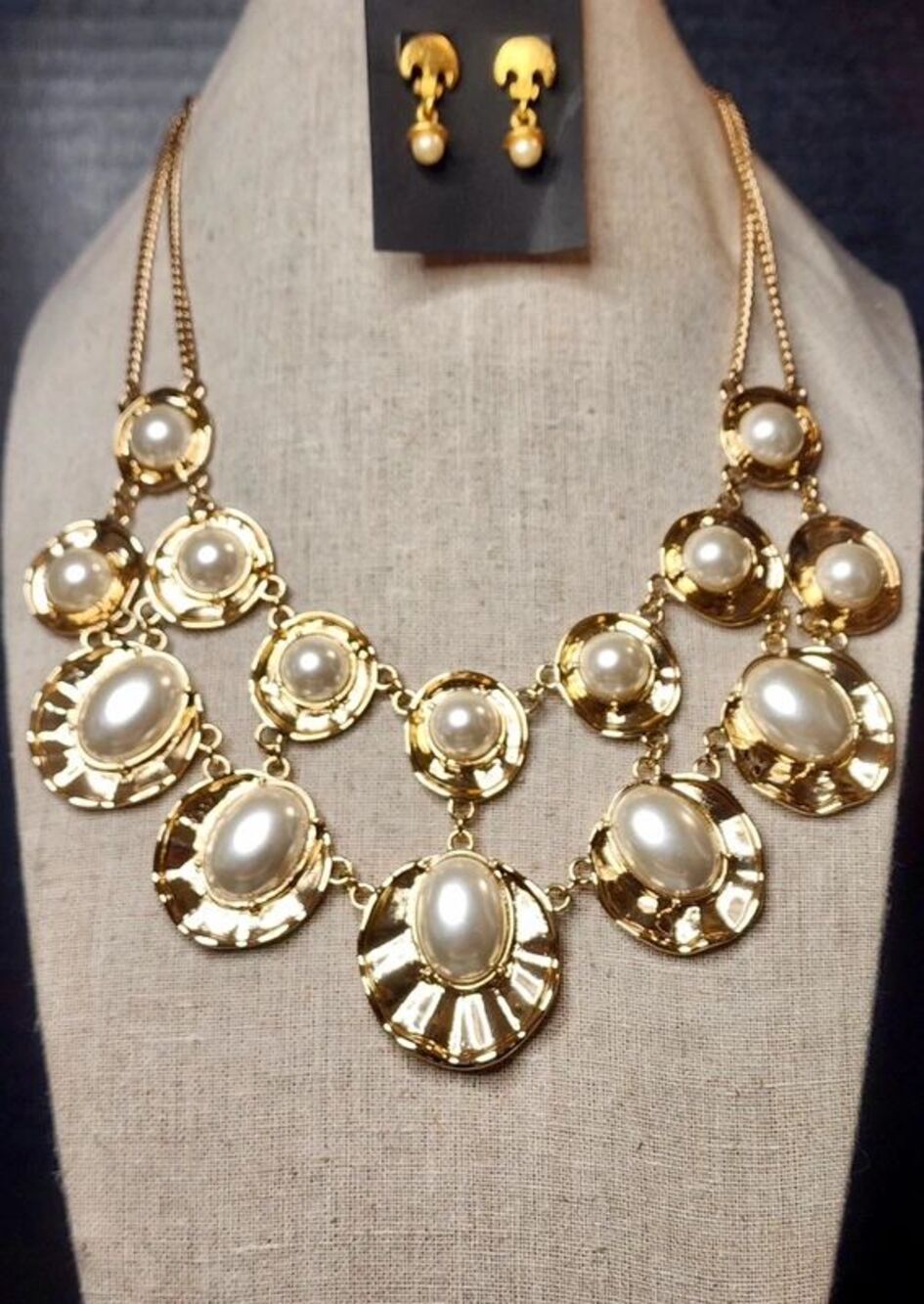 59. Vintage-Inspired Faux Pearl & Gold Bib Statement Set